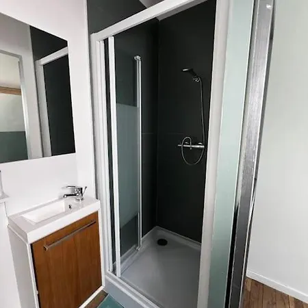 La Maison Des Voyageurs Avec Grand Parking Prive -calme Et Serenite Chevincourt