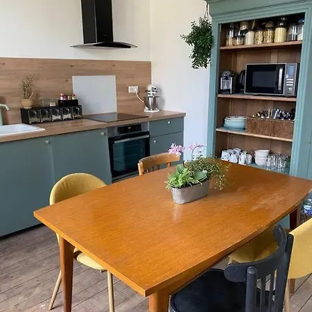 La Maison Des Voyageurs Avec Grand Parking Prive -calme Et Serenite * Chevincourt